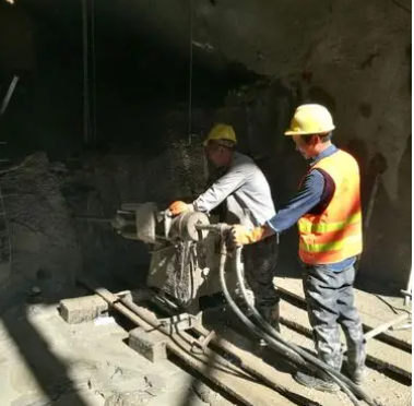 井陉水下抗分散灌浆料特点 水下不分散注浆料介绍